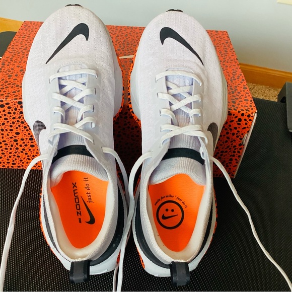 Nike Zoomx Invincible Run 3 Olympic Colorway, Men’s Size 9.5 - Picture 2 of 3